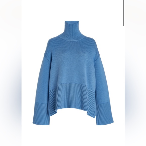 Toteme Sweaters - NWOT Toteme Oversized Wool-Cotton Turtleneck Sweater. Size S. Blue